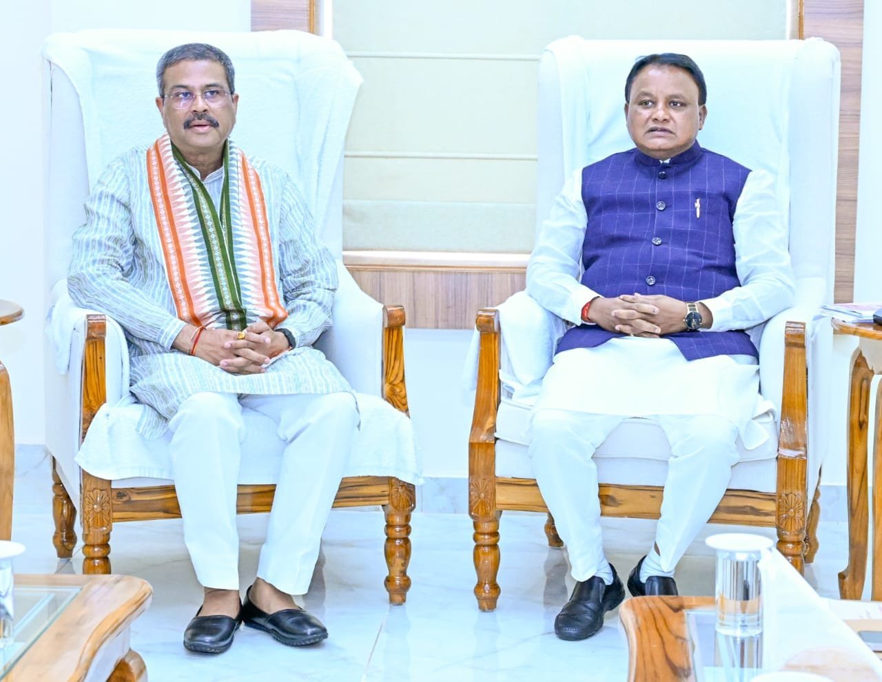 କେନ୍ଦ୍ର ଶିକ୍ଷା ମନ୍ତ୍ରୀ ଧର୍ମେନ୍ଦ୍ର ପ୍ରଧାନଙ୍କୁ ଭେଟିଲେ ମୁଖ୍ୟମନ୍ତ୍ରୀ ମୋହନ ଚରଣ ମାଝୀ ।