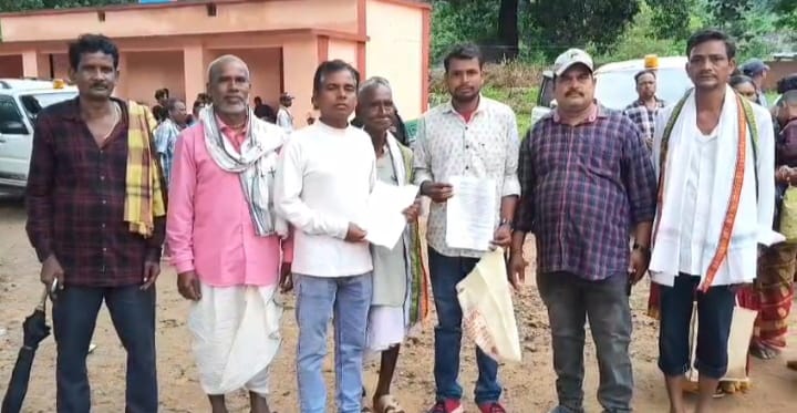 ରାଇପୁର ସରକାରୀ ଉଚ୍ଚ ବିଦ୍ୟାଳୟ ରେ ଶିକ୍ଷକ ନିଯୁକ୍ତି ପାଇଁ ଜିଲ୍ଲାପାଳ ଙ୍କ ନିକଟରେ ଦ୍ୱାରସ୍ଥ ହେଲେ ଅଭିଭାବକ।