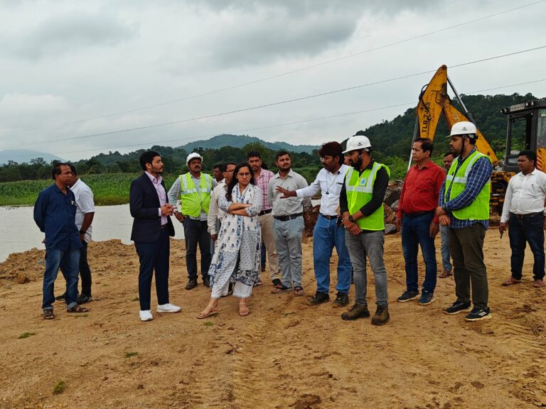 ମୋହନା ବ୍ଲକ ଖାରିଗୁଡ଼ା ଗ୍ରାମ ପଞ୍ଚାୟତ ରେ ଜିଲ୍ଲାପାଳ ଙ୍କ ଜନ ଅଭିଯୋଗ ଶୁଣାଣୀ ।