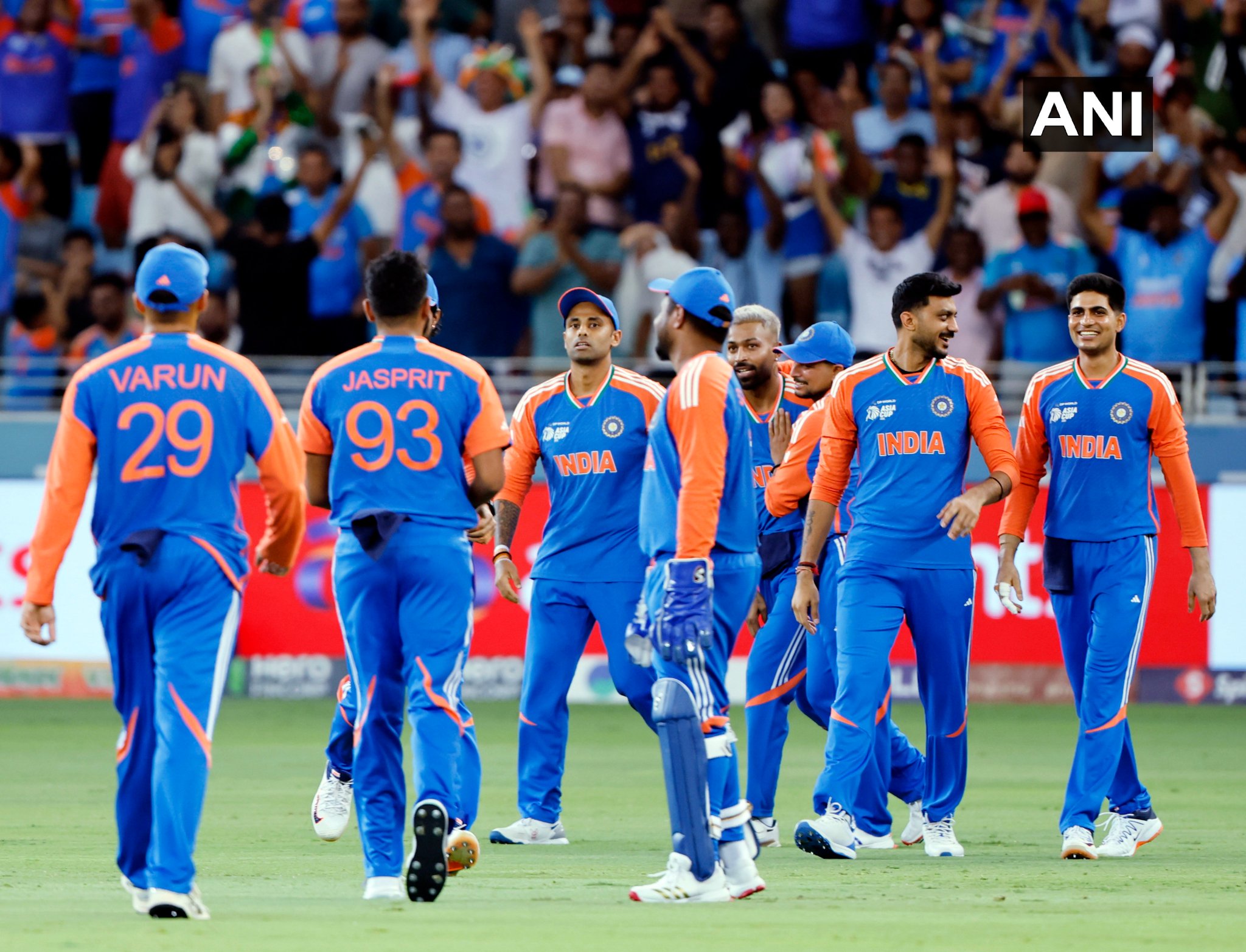 Asia Cup 2025: India restricts Pakistan to 127/9 in 20 overs. (S Farhan 40, K Yadav 3/18, A Patel 2/18) (Pics source: ANI Picture Service)