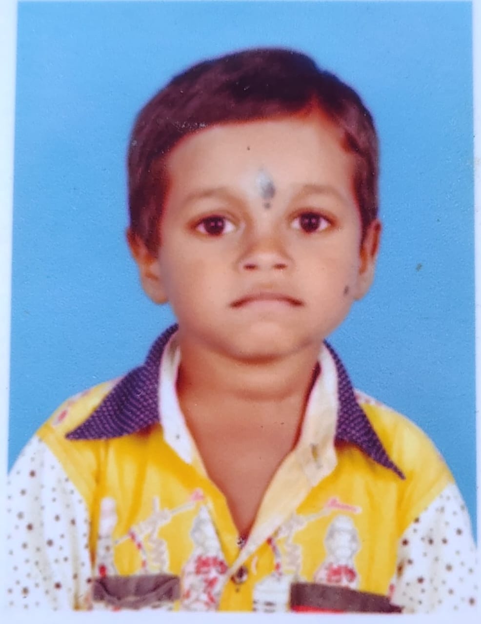 ଛଅ ବର୍ଷ ପୁଅ ର ମୃତ୍ୟୁ ପରେ ଚକ୍ଷୁ ଦାନ କଲେ ବାପା