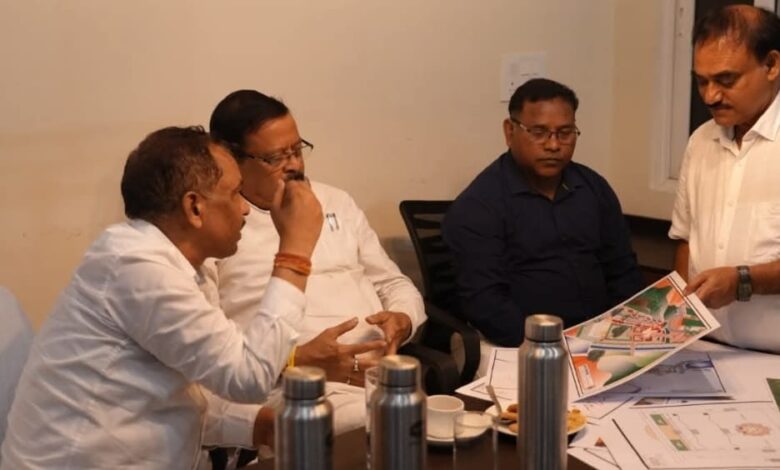 ପୁରାଣ ପ୍ରସିଦ୍ଧ, ଓଡ଼ିଶାର ହିମାଳୟ ମହେନ୍ଦ୍ରଗିରିର ବିକାଶ ଓ ଉନ୍ନତି ପାଇଁ ରାଜସ୍ବ ଏବଂ ପରିବହନ ଦୁଇ ମନ୍ତ୍ରୀଙ୍କ ଅନୁଧ୍ୟାନ ଓ ସମୀକ୍ଷା ।