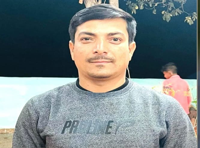 ତପ୍ତପାଣି ଘାଟିରେ ବାଇକ୍‌କୁ ପିଟିଲା ହାଇଓ୍ବା: ଚାଲିଗଲା କ୍ରୀଡ଼ା ଶିକ୍ଷକଙ୍କ ଜୀବନ।