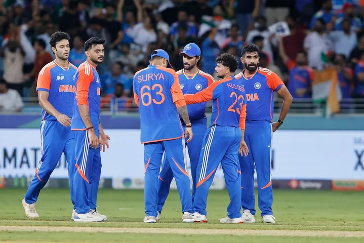 ପାକିସ୍ତାନର ବ୍ୟାଟିଂ ବିପର୍ଯ୍ୟୟ, ୬୪ ରନରେ ହରାଇଲା ୬ ଓ୍ବିକେଟ୍