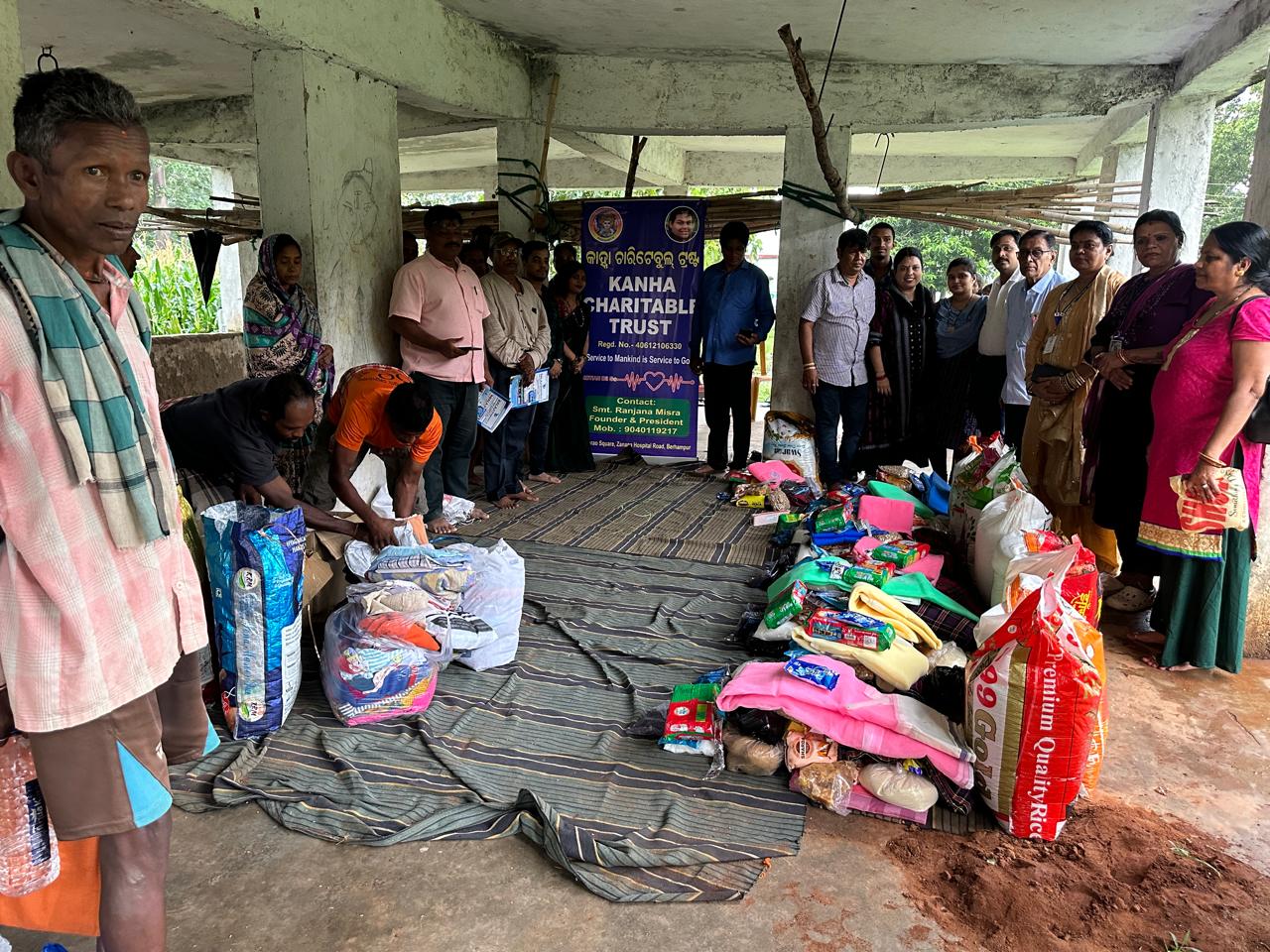 କାହ୍ନା ଚାରିଟେବୁଲ ଟ୍ରଷ୍ଟ ପକ୍ଷରୁ ସହାୟତା।