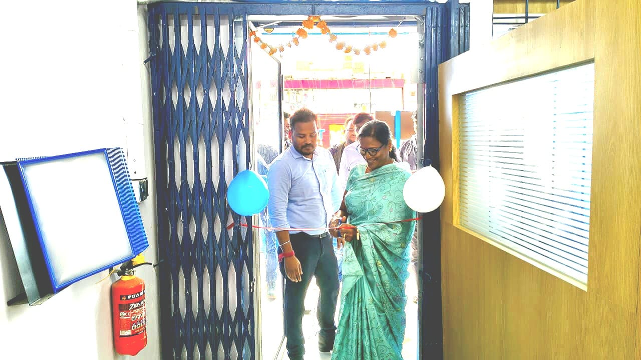 ସେମିଳିଗୁଡାରେ ବଜାଜ ଗୋଲ୍ଡ ଲୋନର ଶାଖା ଉଦଘାଟିତ।