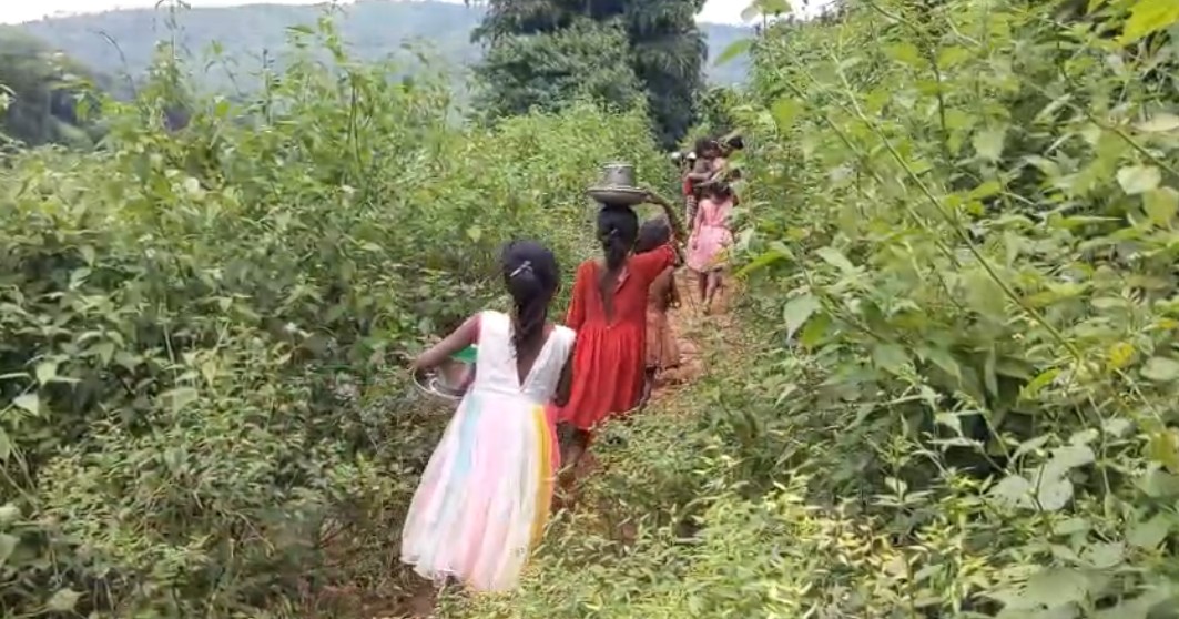 ରାସ୍ତା, ପାନୀୟ ଜଳ, ବିଜୁଳି, ଓ ସ୍ୱାସ୍ଥ୍ୟ ଭଳି ସମସ୍ୟା ଗ୍ରାମବାସୀ