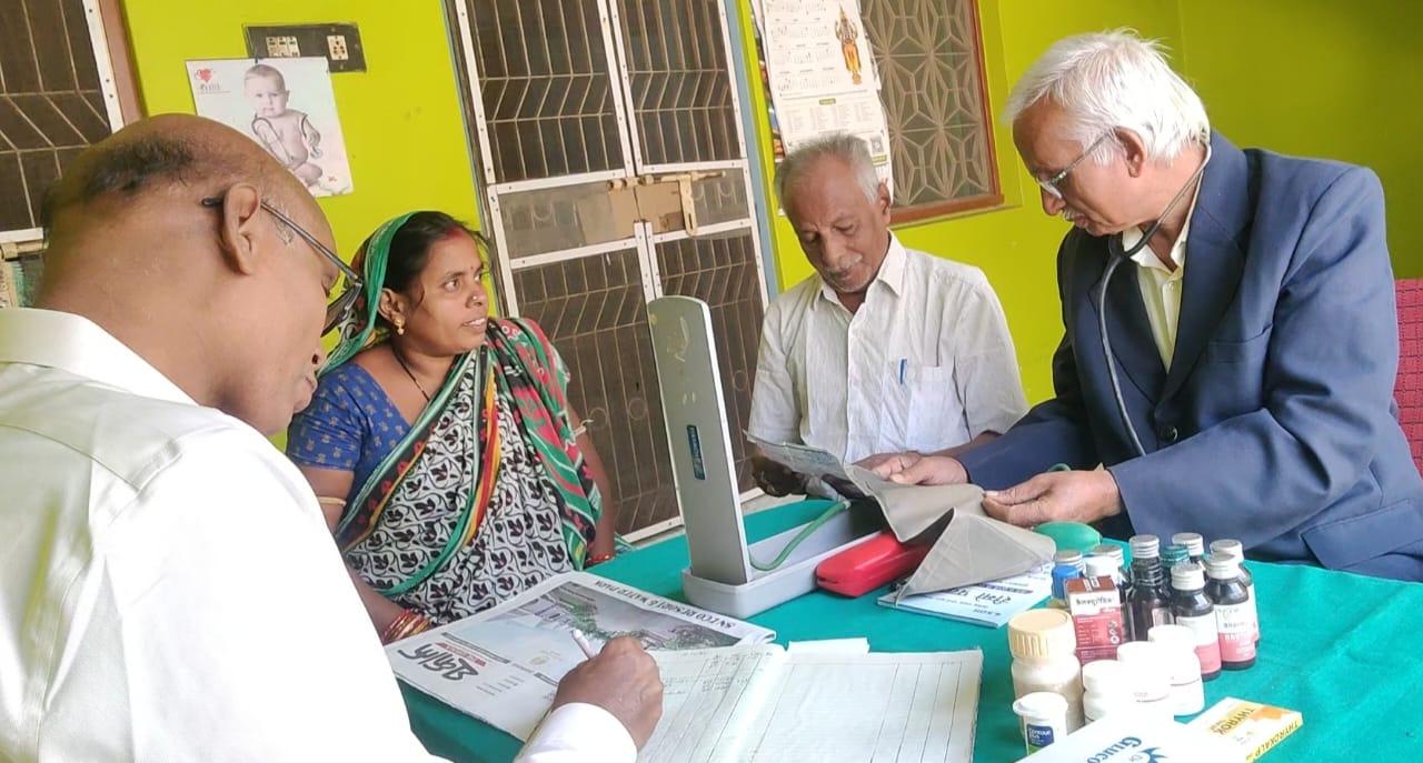 ଗୋଡ ଫଟା ପାଇଁ ସଚେତନl ଓ ସ୍ଵାସ୍ଥ୍ୟ ଶିବିର