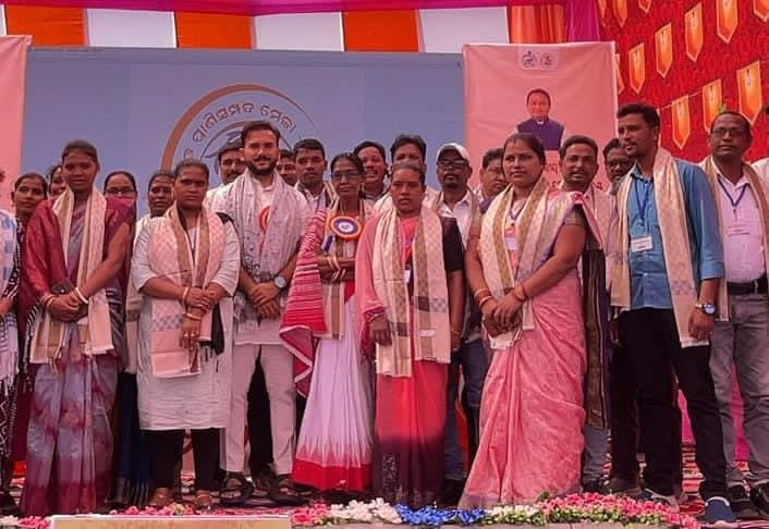 ଗୁମ୍ମା ବ୍ଲକସ୍ତରୀୟ ମତ୍ସ୍ୟ ଓ ପ୍ରାଣୀସମ୍ପଦ ମେଳା ଅନୁଷ୍ଠିତ ।