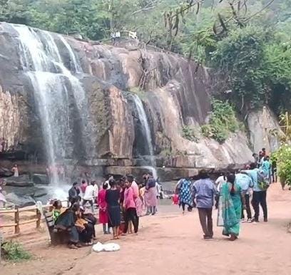 ଗଣ୍ଡାହାତୀ ଜଳପ୍ରପାତରେ ନାବାଳିକାଙ୍କୁ ଦୁର୍ବ୍ୟବହାରଆନ୍ଧ୍ରର ୨ ଯୁବକ ଗିରଫ