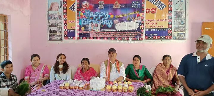 ମୋହନା MKCG ସ୍ଵତନ୍ତ୍ର ବିଦ୍ୟାଳୟ ବାସନ୍ତୀ ବିର ଙ୍କର ୨୫ ତମ ଜନ୍ମଦିନ ପାଳନ ।