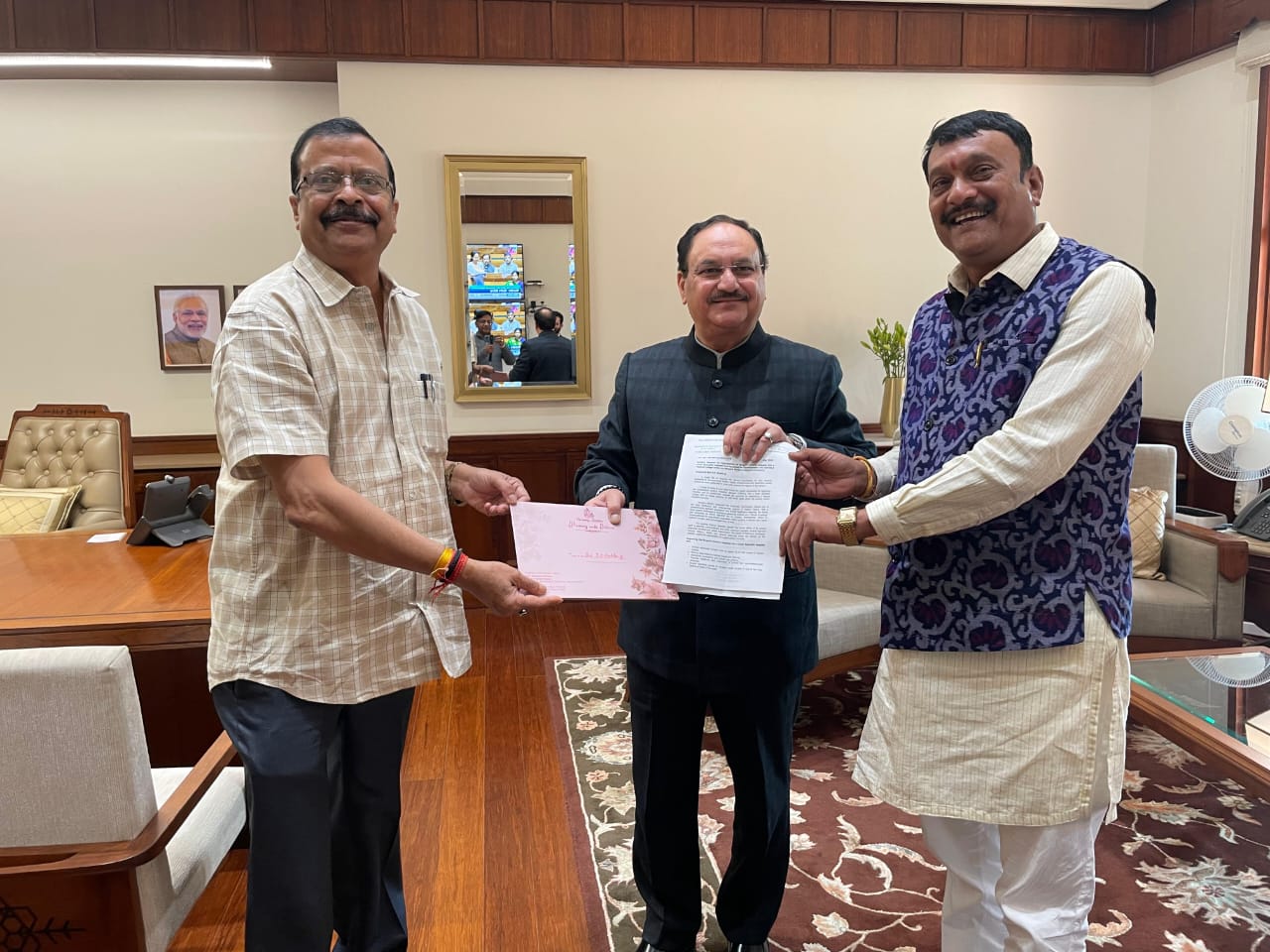 ବରଗଡ ଜିଲ୍ଲା ହସ୍ପିଟାଲକୁ ଏକ ସୁପର ସ୍ପେଶାଲିଟି ମେଡିକାଲ କଲେଜ ପ୍ରତିଷ୍ଠା ପାଇଁ ସାଂସଦ ଙ୍କ ଦାବୀ।