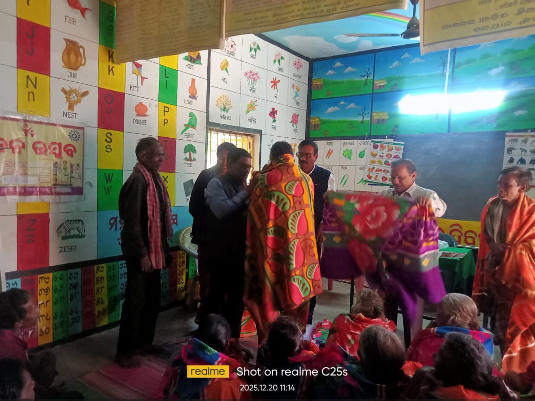 ହନୁମାନ ଚାଳିଶା, ଶୀତ ବସ୍ତ୍ର ଓ ପାଠ୍ୟ ଉପକରଣ ବଣ୍ଟନ।