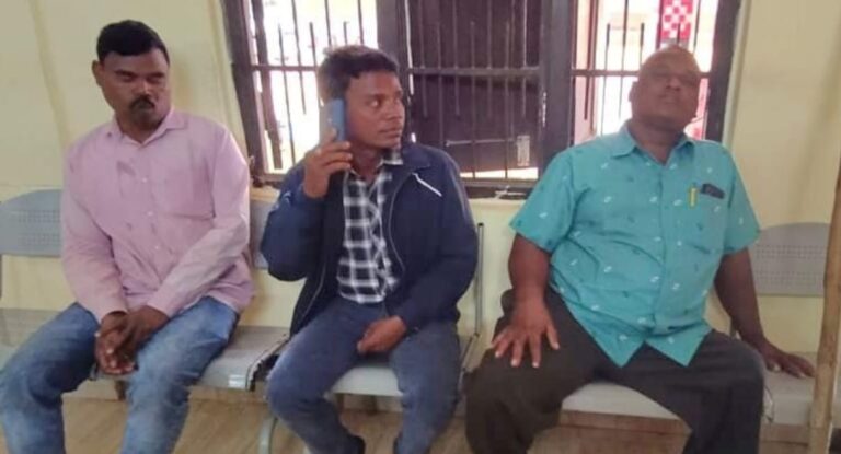 ଗଜପତିରେ ନିଯୁକ୍ତି ନାଁରେ ପଶ୍ଚିମବଙ୍ଗର ଠକ ସଂସ୍ଥାର ଉଦ୍ୟମ ଫସର ଫାଟିଲା ୩ ଜଣଙ୍କୁ ଅଟକ ରଖି ପୋଲିସର ତଦନ୍ତ ଜାରି ।