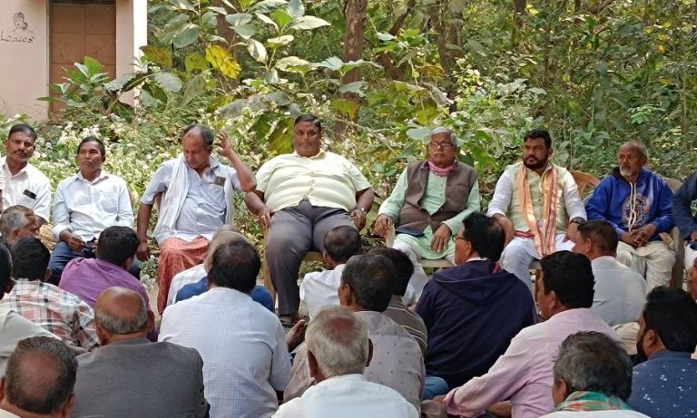 ଗଜପତି ଜିଲ୍ଲା ଗୋଷାଣୀ ବ୍ଲକ ଉପଲଡା ଗ୍ରାମ ଠାରେ ଚାଷୀମାନଙ୍କ ବିଭିନ୍ନ ଦାବି କୁ ନେଇ ଚାଷୀଙ୍କ ସମାବେଶ ଅନୁଷ୍ଠିତ ।