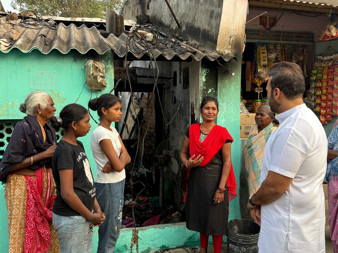 ସର୍ଟସର୍କିଟ ଯୋଗୁଁ ଘରେ ନିଆଁ ଲାଗିଲା