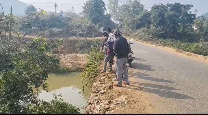 ମହେନ୍ଦ୍ରଗଡ ମୁକୁଳା ବ୍ରିଜ୍ ଲୋକଙ୍କ ମରଜନ୍ତା ।