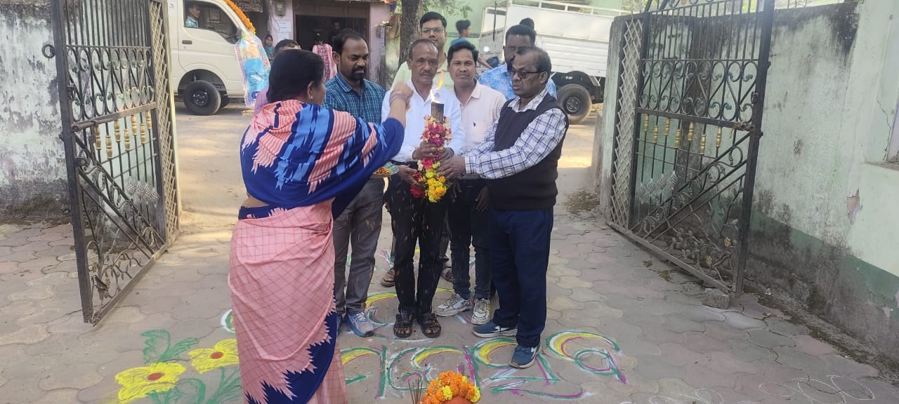 ମୋହନା ଉତ୍ସବ ମଶାଲ ଶୋଭା ଯାତ୍ରା ।