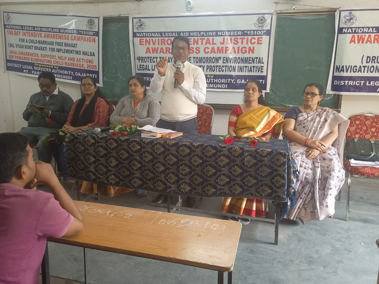 ମହିଳା ସ୍ନାତକ ମହାବିଦ୍ୟାଳୟରେ ସଚେତନତା କାର୍ଯ୍ୟକ୍ରମ ।