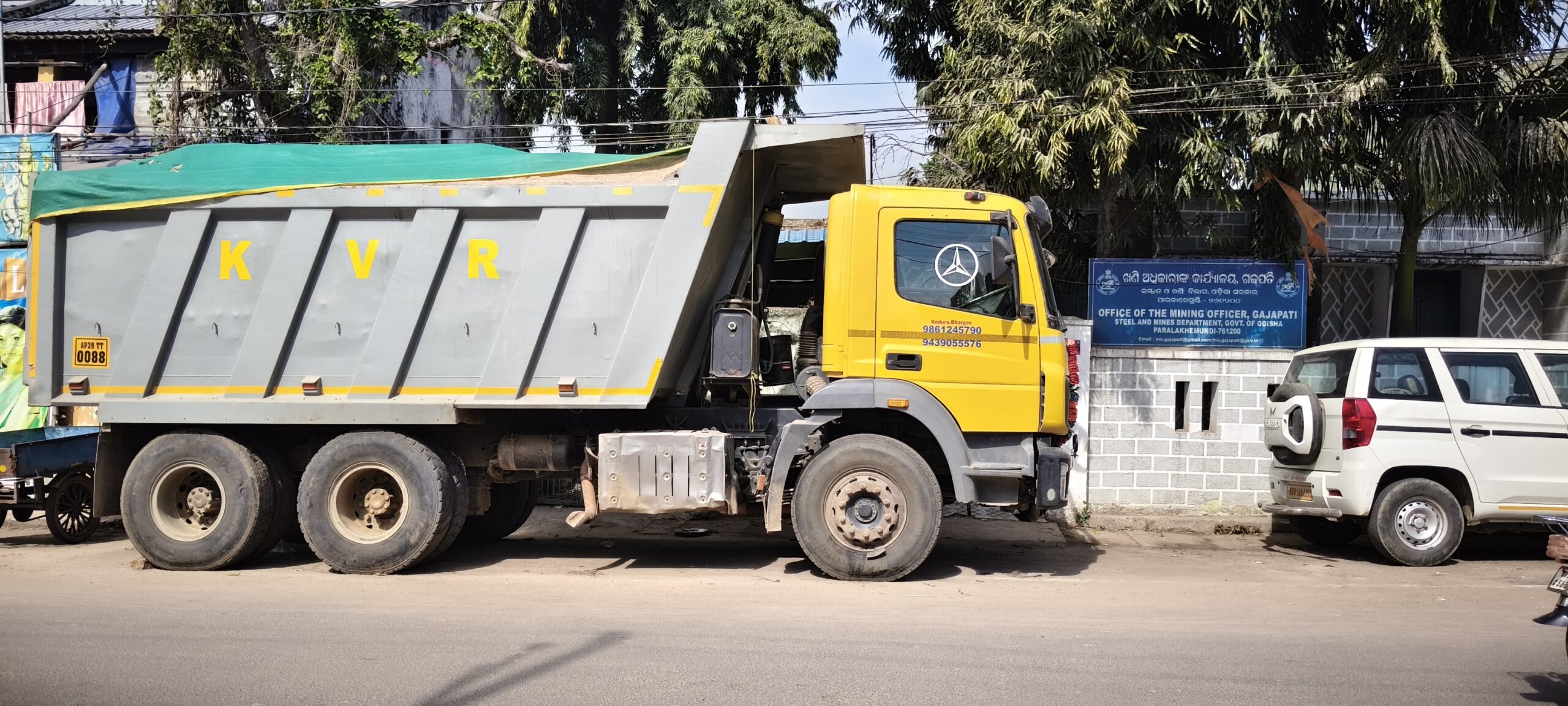 ଖଣି ଅଧିକାରୀଙ୍କୁ ବାଲିମାଫିଆଙ୍କ ନାଲିଆଖି