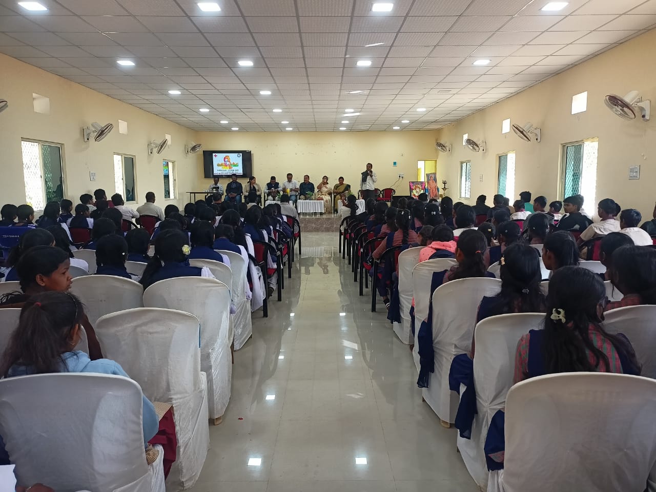 ଶଙ୍କରାଖୋଲ ଆଞ୍ଚଳିକ ଉଚ୍ଚ ମାଧ୍ୟମିକ ବିଦ୍ୟାଳୟରେ ବନ୍ଦେ ମାତରମ ସାମୁହିକ ଗାନ