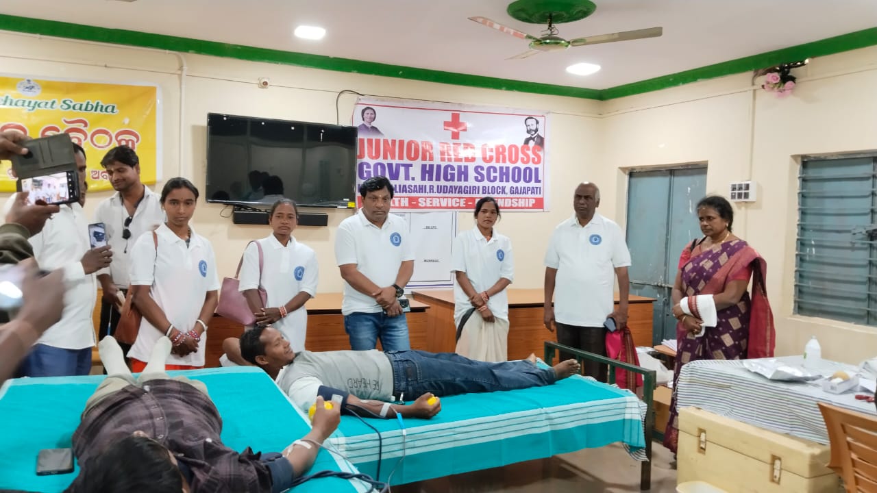 କେ ଏମ ଭାଲିଆସାହିରେ ରକ୍ତ ଦାନ ଶିବିର ।