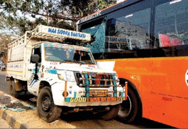 ବେପାରୁଆ ଗାଡ଼ି ଚାଳନା ପାଇଁ ପୁଣି ଏକ ଦୁର୍ଘଟଣା