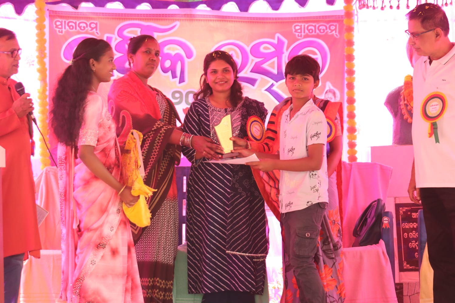 ସରକାରୀ ଉଚ୍ଚ ବିଦ୍ୟାଳୟ, ନାମନଗଡ଼ ରେ ବାର୍ଷିକ ଉତ୍ସବ ।