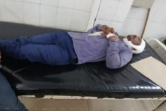 ବରଯାତ୍ରୀ ଶୋଭାଯାତ୍ରା ରେ ଆକ୍ରମଣ ଓ ୪ ଗୁରୁତର ବ୍ୟକ୍ତିଙ୍କୁ ବ୍ରହ୍ମପୁର ବଡ଼ ଡ଼ାକ୍ତରଖାନାରେ ଭର୍ତ୍ତି କରାଯାଇଛି।