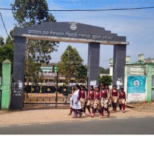 ଟିକାବାଲି ହାଇସ୍କୁଲରେ ମାଟ୍ରିକ ପରିକ୍ଷା ଦେଲେ ୨୨୪ ଜଣ ଛାତ୍ରଛାତ୍ରୀ....