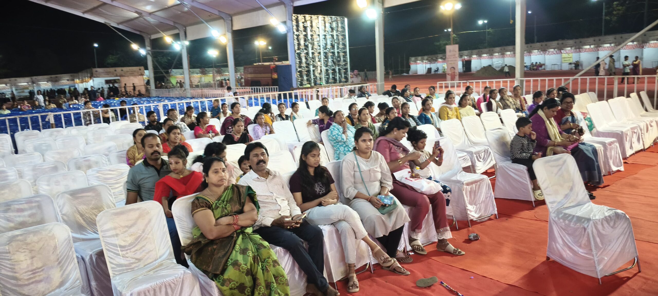 ଦ୍ବିତୀୟ ଦିନରେ ସୁଭଦ୍ରା ଶକ୍ତି ମେଳା ବିନା ସୁଭଦ୍ରାରେ ଚେୟାର ଟେବୁଲ ଖାଲିରେ ଚାଲିଛି ।