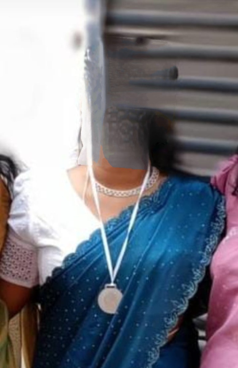 ପରୀକ୍ଷା କେନ୍ଦ୍ରରେ ଭୟ ଦେଖାଇବାରୁ ଛାତ୍ରୀ ଙ୍କ ଆତ୍ମହତ୍ୟା.