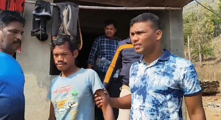 ଭାଇ ସାଜିଲା ବଇରି: ବଡ଼ ଭାଇ ମାଡ଼ରେ ସାନ ମୃତ ।