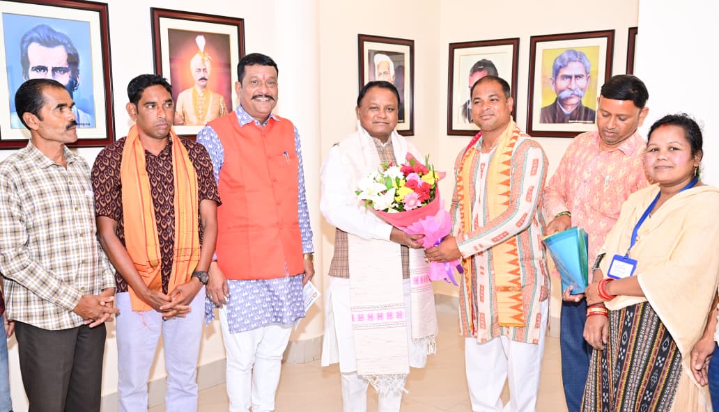 ରେଶମ ସରକାରୀ ଉଚ୍ଚ ପ୍ରାଥମିକ ବିଦ୍ୟାଳୟର ଶତପଞ୍ଚବିଂଶତି ଜୟନ୍ତୀ ପାଳନ ଉପଲକ୍ଷେ ରାଜ୍ୟପାଳ ଓ ମୁଖ୍ୟମନ୍ତ୍ରୀଙ୍କୁ ନିମନ୍ତ୍ରଣ ।