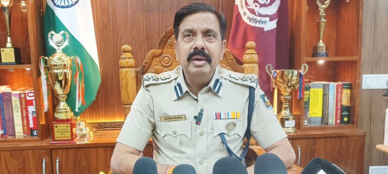 ନିଷିଦ୍ଧ ଗଞ୍ଜେଇ ନଷ୍ଟ ଓ ଜବତ କରିବାରେ ଶ୍ରେଷ୍ଠ ଅବଦାନ ୨୦୨୫ ବର୍ଷ ପାଇଁ ଜିଲ୍ଲାର ୪ ପୋଲିସ ଅଧିକାରୀ ପୋଲିସ ଡ଼ିଜି’ଙ୍କ ଦ୍ଵାରା ସମ୍ମାନିତ ହେବେ ।