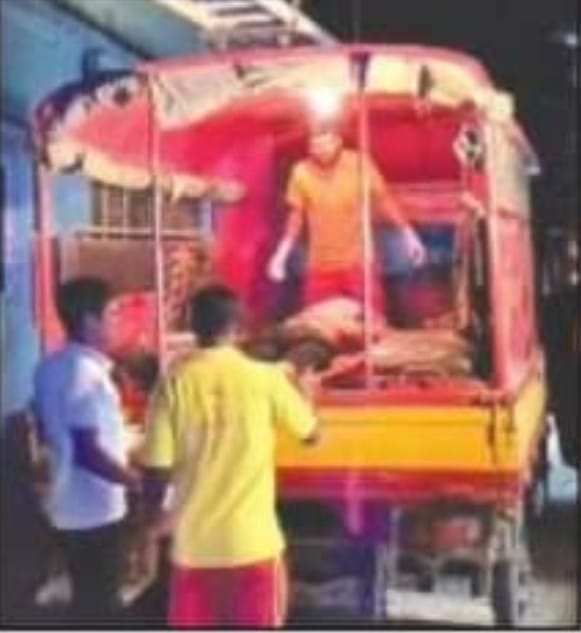 ସୋରଡ଼ା ଥାନା ଅର୍ନ୍ତଗତ ପାଟପଲୀ ବାଉଁଶୀଆ ଛକରେ ଏକ ମର୍ମନ୍ତୁଦ ଦୁର୍ଘଟଣା ଘଟି ୩ ଜଣ ଯୁବକ ମୃତ୍ୟୁ ବରଣ କରିଛନ୍ତି।