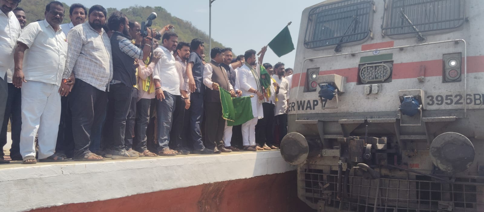 କେନ୍ଦ୍ର ସରକାରଙ୍କ ବେସାମରିକ ବିମାନ ଚଳାଚଳ ମନ୍ତ୍ରୀ କେ ରାମ ମୋହନ ପଟପାଟନାମ ଗ୍ରସ୍ତ