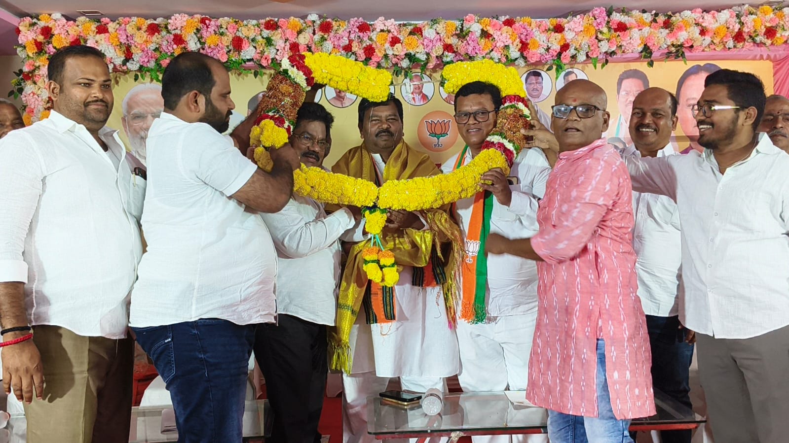 ପାରଳାଖେମୁଣ୍ଡି ରେ ବିଜେପି ର ମିଶ୍ରଣ ପର୍ବ ।