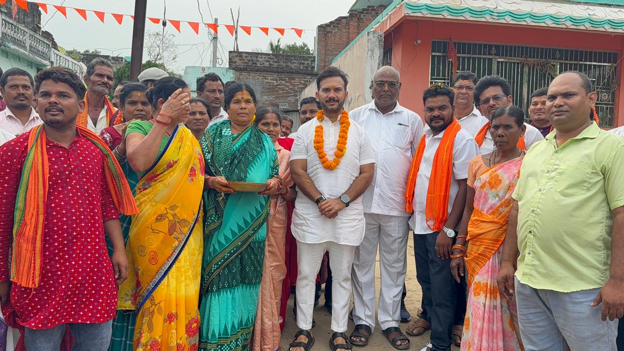 ରାମନବମୀ ଅବସର ରେ ବିଭିନ୍ନ ରାମ ମନ୍ଦିର ଦର୍ଶନ କଲେ ବିଧାୟକ