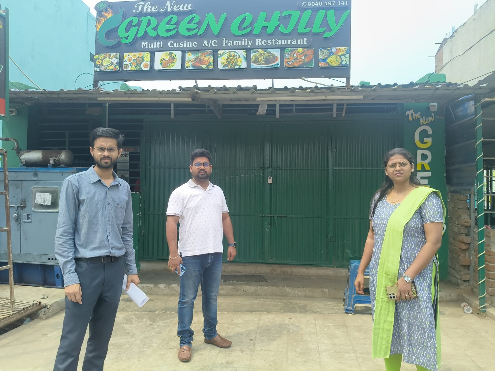 ବିଭିନ୍ନ ବାଣିଜ୍ୟିକ ଅନୁଷ୍ଠାନରେ ଚଢ଼ାଉ ।ଗ୍ୟାସ ସିଲିଣ୍ଡର କଳା ବଜାର ରୋକିବାକୁ ପ୍ରଶାସନ ତପ୍ତର ।