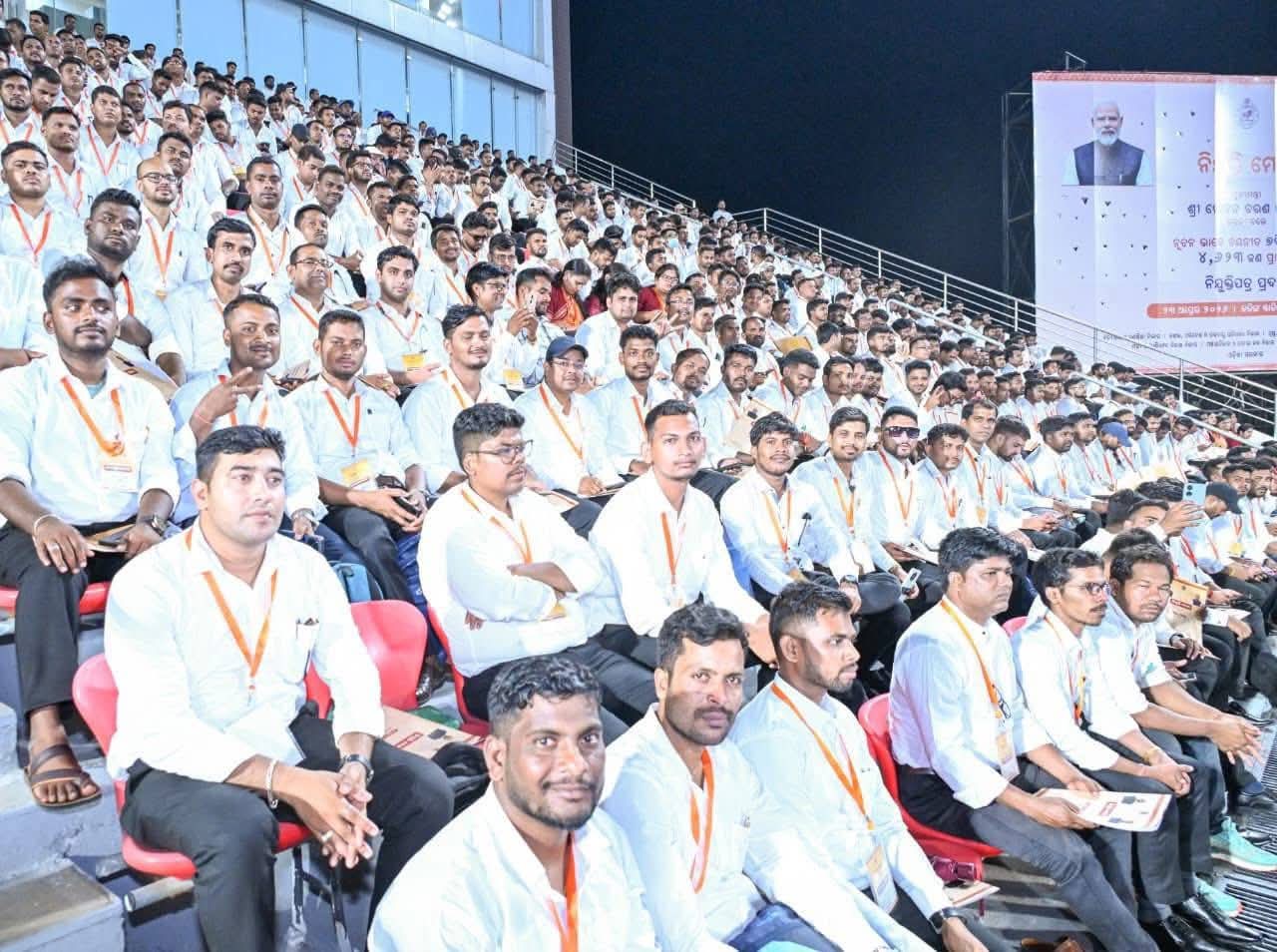 ଭୁବନେଶ୍ୱର କଳିଙ୍ଗ ଷ୍ଟାଡିଅମରେ ୧୫ତମ ନିଯୁକ୍ତିମେଳା: ୪୬୨୩ ଜଣଙ୍କୁ ନିଯୁକ୍ତିପତ୍ର