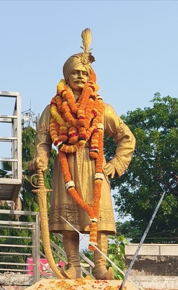 ସ୍ବତନ୍ତ୍ର ଓଡ଼ିଶା ପ୍ରଦେଶ ଗଠନର ପୁରୋଧା ଥିଲେ ମହାରାଜା କୃଷ୍ଣଚନ୍ଦ୍ର ଗଜପତି, ଆଜି ବି ଅବହେଳିତ ଅବସ୍ଥାରେ ବିନ୍ଧାଣୀଙ୍କ କୀର୍ତ୍ତିରାଜି l