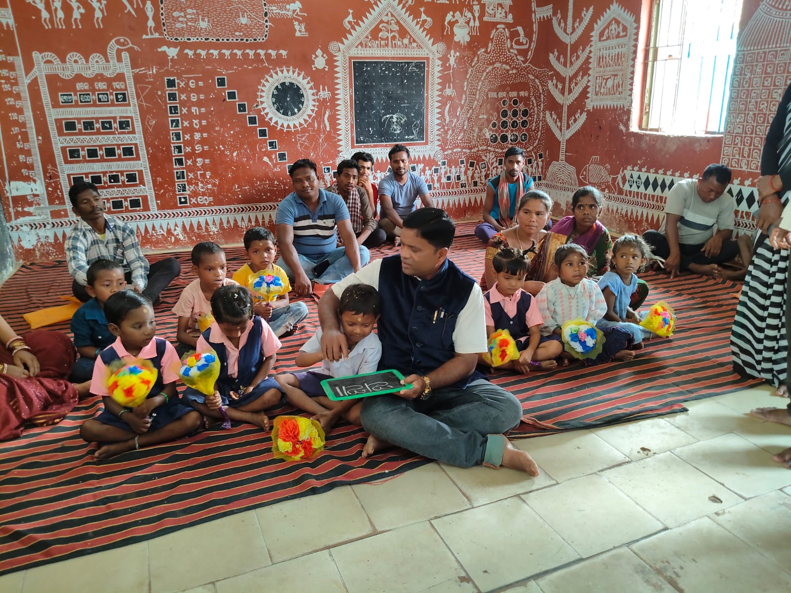 ନେହେରୁପାଙ୍ଗା ଆଶ୍ରମ ବିଦ୍ୟାଳୟରେ ପ୍ରବେଶ ଓ ଖଡିଛୁଆଁ ଉତ୍ସବ ପାଳିତ ।