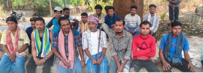 ଲିଙ୍ଗରାଜଙ୍କୁ ଉଠାଇ ପୋଲିସ ନେଇଥିବା ବିରୋଧ କରି ଏକାଠି ହେଲେ ଡଙ୍ଗରିଆ