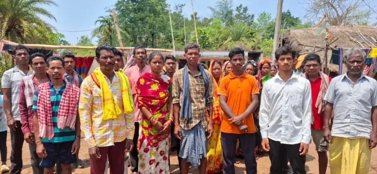 ପାନୀୟ ଜଳ ଓ ରାସ୍ତା ମରାମତି ଲାଗି ଗୁହାରି, ପ୍ରଶାସନ ଅବହେଳା କଲେ ଆନ୍ଦୋଳନ ଲାଗି ଚେତାବନୀ ।