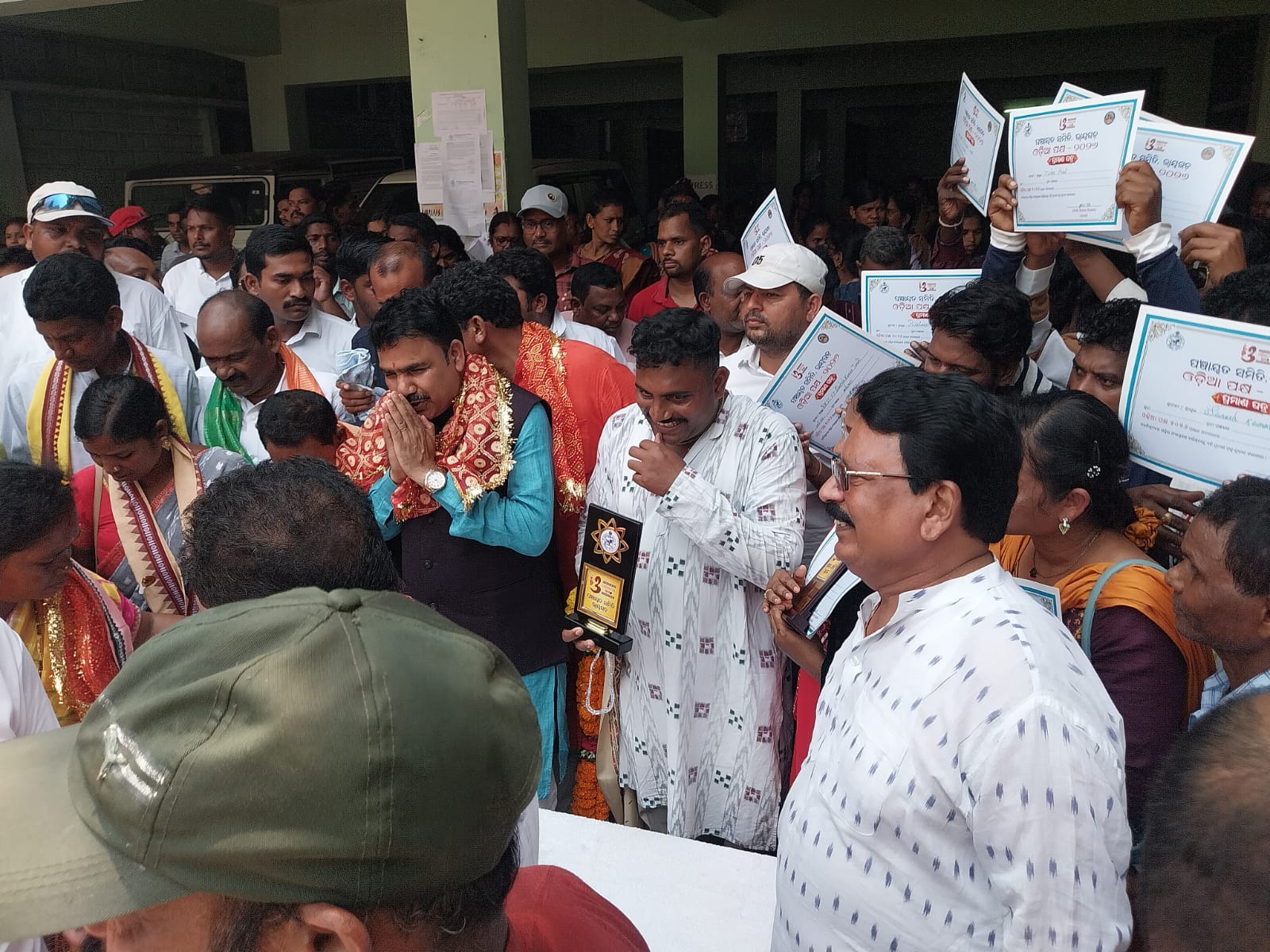 ମାନ୍ୟବର ଗଣଶିକ୍ଷା ମନ୍ତ୍ରୀ ଙ୍କ ଉପସ୍ଥିତିରେ ରାୟଗଡ଼ ବ୍ଳକ ସ୍ତରୀୟ ଓଡ଼ିଆ ନବବର୍ଷ ପାଳିତ