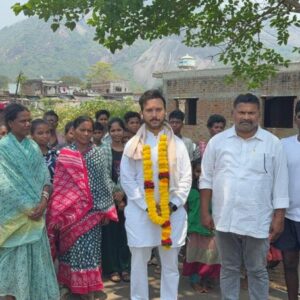 ରମ୍ପା ପଞ୍ଚାୟତ ରେ ବର୍ଷା ହୋଇ କ୍ଷତି ହୋଇଥିବା କାଜୁ ବଗିଚା ବୁଲି ଦେଖିଲେ ବିଧାୟକ ।