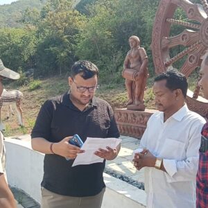 ମହେନ୍ଦ୍ରଗିରି ପର୍ବତ ଅଞ୍ଚଳରେ ଅନୁପ୍ରବେଶକାରୀ ମାନଙ୍କ ଦ୍ବାରା ଅନ୍ୟାୟ, ଅତ୍ୟାଚାର, ପରିବେଶ ନଷ୍ଟ ଓ ଅନୈତିକ କାର୍ଯ୍ୟକଳାପ ସମ୍ପର୍କରେ ଅଭିଯୋଗ, ରକ୍ଷଣା ବେକ୍ଷଣ ସୁନିଶ୍ଚିତ କରିବା ନିମନ୍ତେ ଜିଲ୍ଲାପାଳଙ୍କୁ ଦାବି ପତ୍ର ପ୍ରଦାନ ।