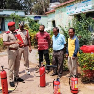 ଅଗ୍ନି ସେବା ସପ୍ତାହ ରେ ଗୁମ୍ମା ଅଗ୍ନି ଶ୍ରମ ବାହିନୀ ପକ୍ଷରୁ ସଚେତନତା କାର୍ଯ୍ୟକ୍ରମ ଅନୁଷ୍ଠିତ।