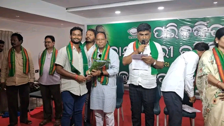 ଜଗନ୍ନାଥ ଜ଼ିଲ୍ଲା ବିଜେଡି ସଭାପତି ଦାୟିତ୍ୱ ନେବା ପରେ ପ୍ରଥମ ରାୟଗଡ ଜିଲ୍ଲା ବିଜେଡିର ପରିବର୍ଦ୍ଧିତ କାର୍ଯ୍ୟକାରିଣୀ